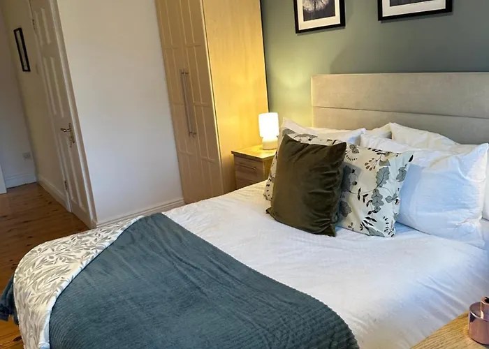 Out In B N B Panzió *